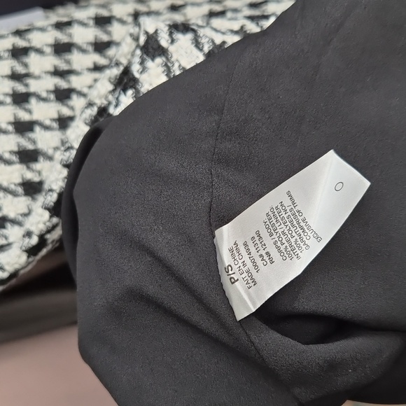 Dynamite Houndstooth Dress - Picture 3 of 4